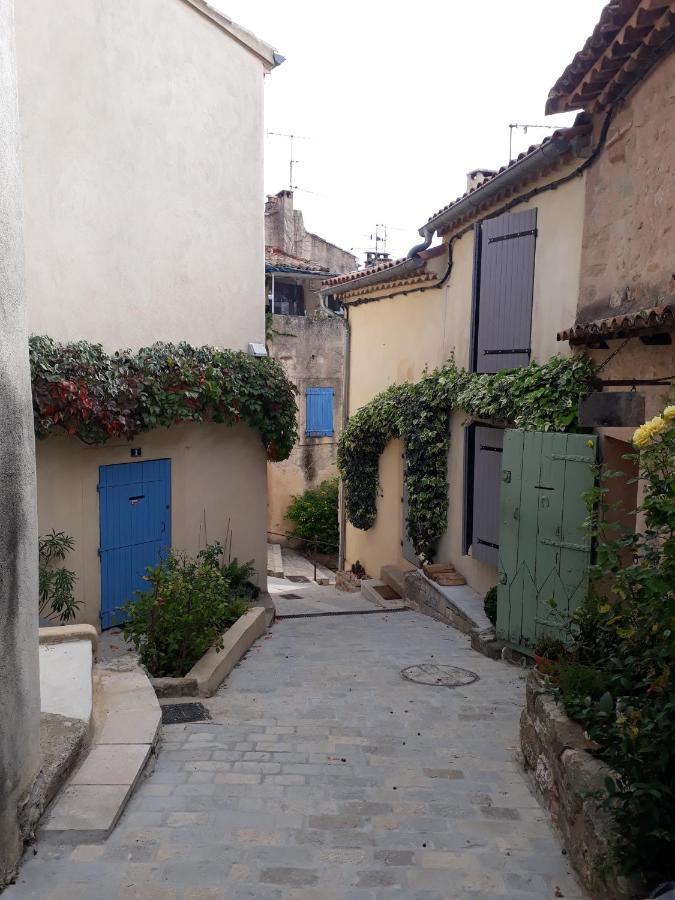 Patin Couffin Puyloubier Exterior photo