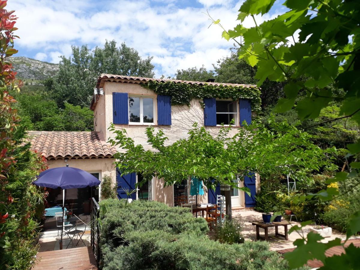 Patin Couffin Puyloubier Exterior photo